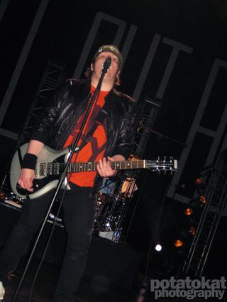 Image: fall-out-boy-hey-...572836943-bebdb1.jpg